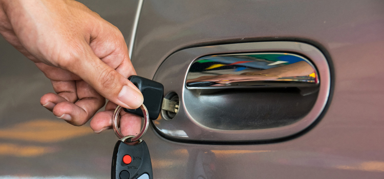 Car door lock repair in Valle Vista
